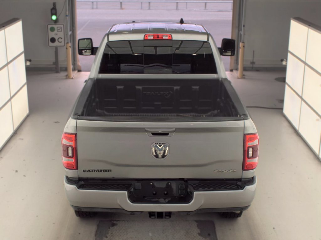 Used 2024 RAM 2500 Laramie AWD/4WD image 5
