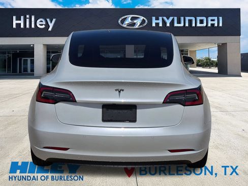 Used 2021 Tesla Model 3 Standard Range Plus RWD image 6