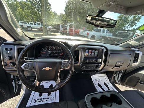 Used 2019 Chevrolet Silverado 2500 LT AWD/4WD image 15