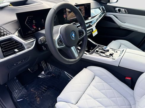 New 2026 BMW X5 xDrive50e w/ Executive Package AWD/4WD image 26