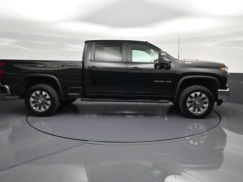 Used 2026 Chevrolet Silverado 2500 LT AWD/4WD image 4