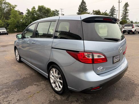 Used 2012 MAZDA MAZDA5 Touring w/ Moonroof & Audio Pkg FWD image 5