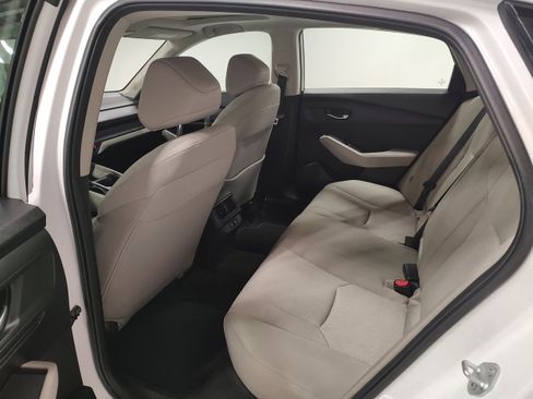 Used 2025 Honda Accord SE image 11