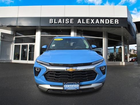 Used 2024 Chevrolet TrailBlazer LT w/ Driver Confidence Package AWD/4WD image 10