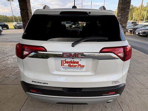 Used 2018 GMC Acadia SLE image 7