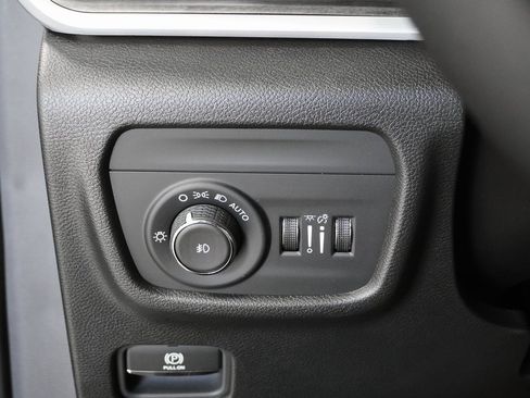 New 2025 Jeep Grand Cherokee L Limited image 23