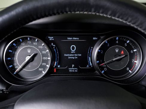 Used 2022 Maserati Ghibli Modena Q4 AWD/4WD image 21