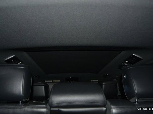 Used 2018 Land Rover Range Rover HSE image 19