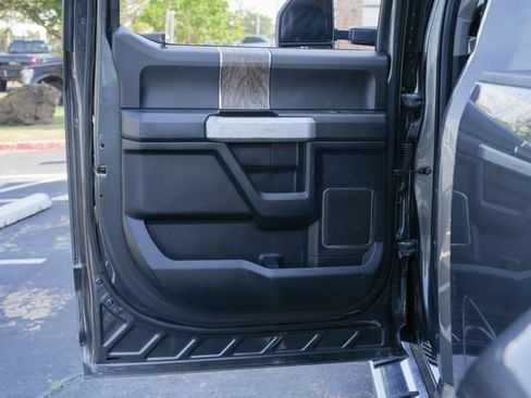 Used 2018 Ford F350 Lariat w/ Chrome Package AWD/4WD image 37