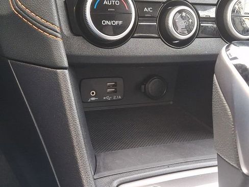 Used 2023 Subaru Crosstrek 2.0i Premium image 24