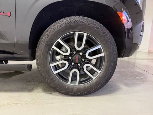 Certified 2024 GMC Yukon AT4 w/ Technology Package image 33