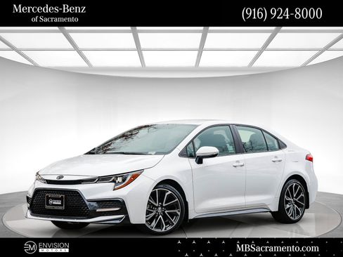Used 2022 Toyota Corolla SE image 1
