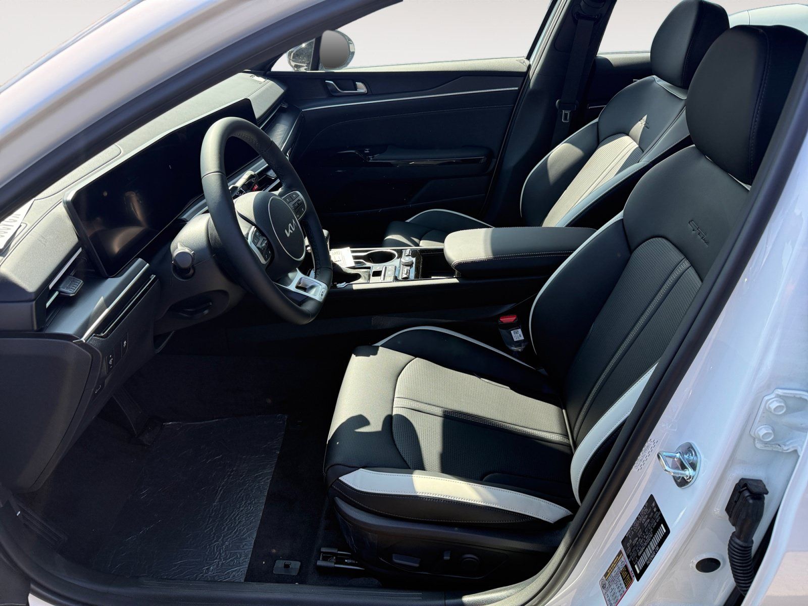 New 2026 Kia K5 GT-Line w/ GT-Line Premium Package FWD image 10