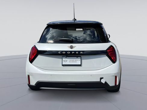 New 2026 MINI Cooper 2-Door Hardtop FWD image 4