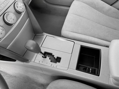 Used 2008 Toyota Camry LE image 15