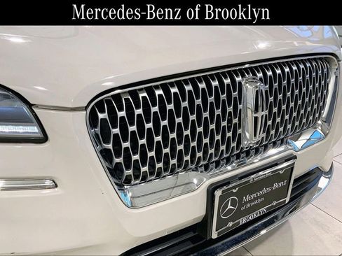 Used 2021 Lincoln Corsair AWD w/ Premium Package image 29