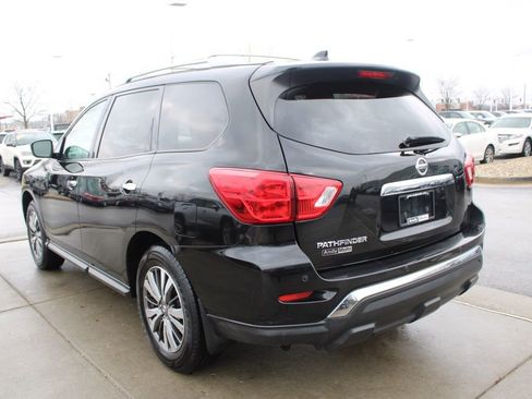 Used 2019 Nissan Pathfinder S image 5