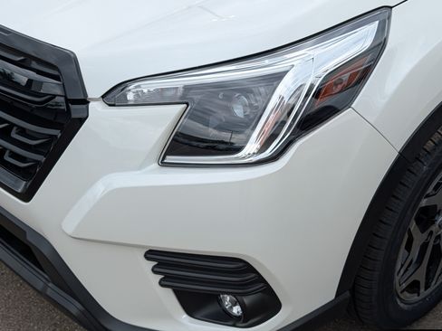 Used 2024 Subaru Forester Premium AWD/4WD image 16