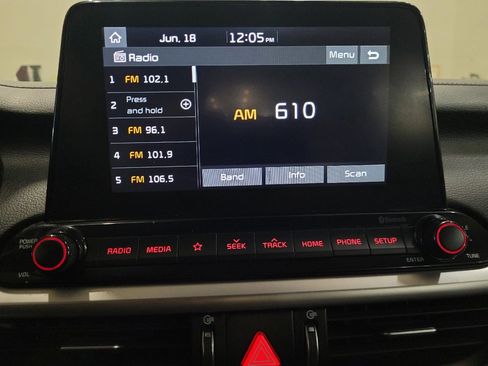 Used 2020 Kia Forte LXS FWD image 25