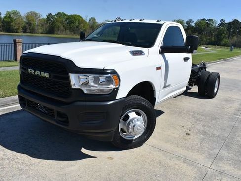 Used 2020 RAM 3500 Tradesman RWD image 10