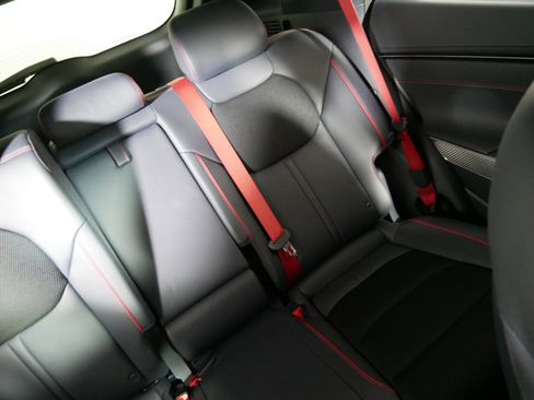 Used 2023 Genesis GV70 2.5T w/ Sport Prestige Package image 14