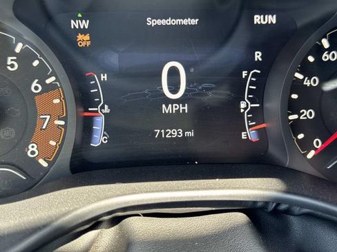 Used 2024 Jeep Compass Latitude AWD/4WD image 29