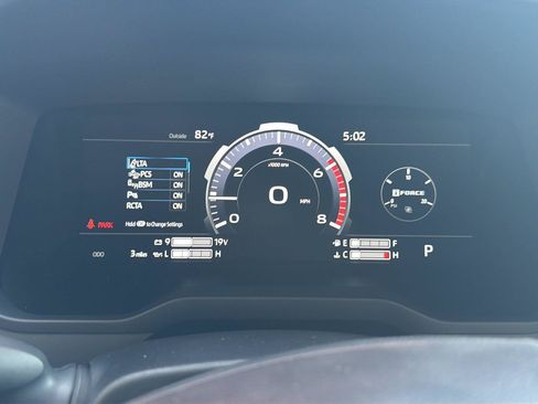 New 2026 Toyota Tundra Limited AWD/4WD image 15