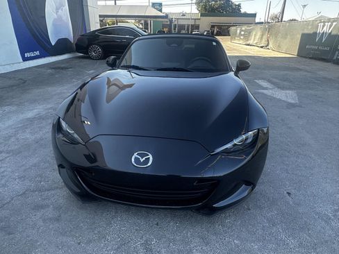 Used 2024 MAZDA MX-5 Miata Sport RWD image 1