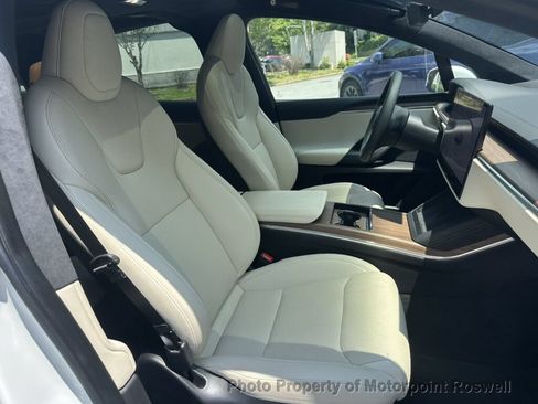 Used 2024 Tesla Model X AWD/4WD image 6
