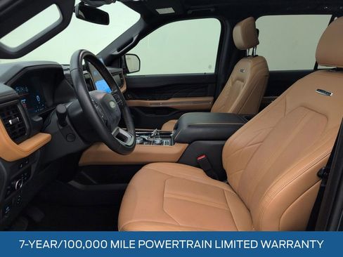 Used 2024 Ford Expedition Platinum AWD/4WD image 4
