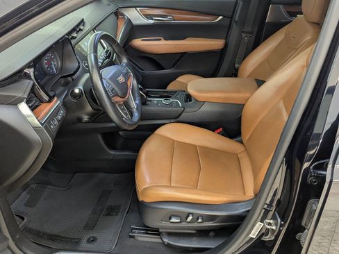 Used 2021 Cadillac XT5 Premium Luxury image 5