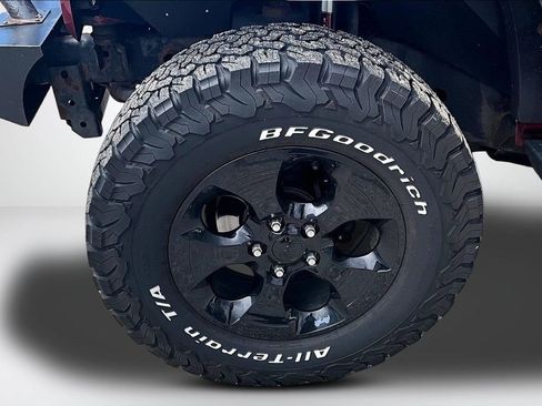 Used 2012 Jeep Wrangler Unlimited Sahara AWD/4WD image 28