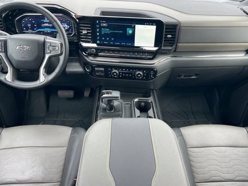 Used 2023 Chevrolet Silverado 1500 ZR2 w/ Technology Package AWD/4WD image 16