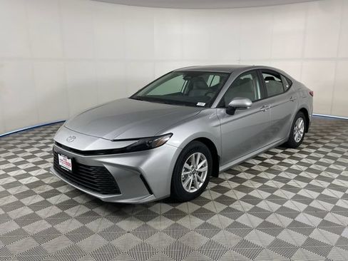 New 2026 Toyota Camry LE FWD image 1