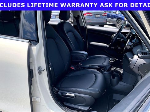 Used 2017 MINI Cooper 4-Door Hardtop FWD image 7