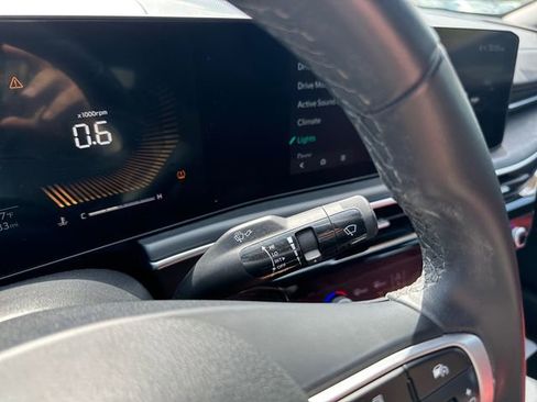 Used 2025 Kia K5 GT-Line w/ GT-Line Premium Package image 25