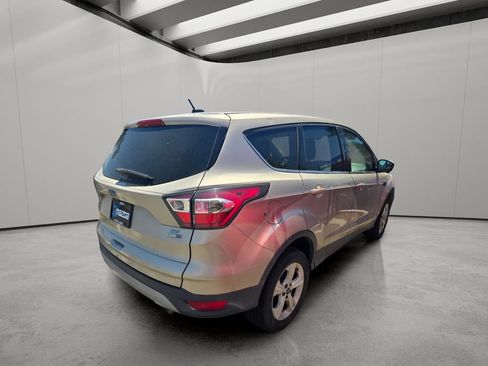 Used 2017 Ford Escape SE AWD/4WD image 10