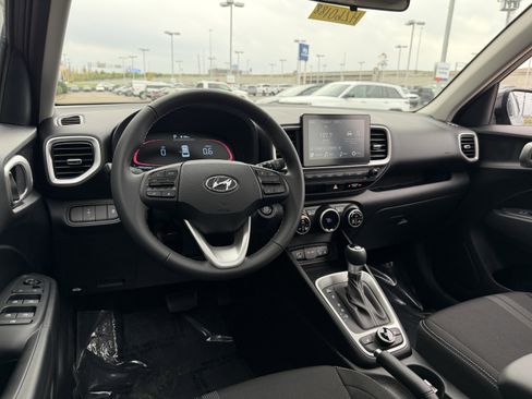 New 2026 Hyundai Venue SEL image 25