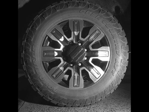 Certified 2024 GMC Sierra 2500 Denali w/ Denali Reserve Package AWD/4WD image 15