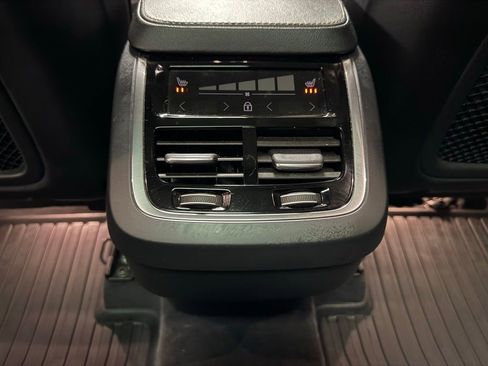 Used 2022 Volvo XC90 T6 Inscription w/ Climate Package AWD/4WD image 19