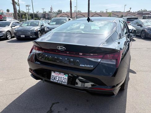 Used 2021 Hyundai Elantra Blue FWD image 12