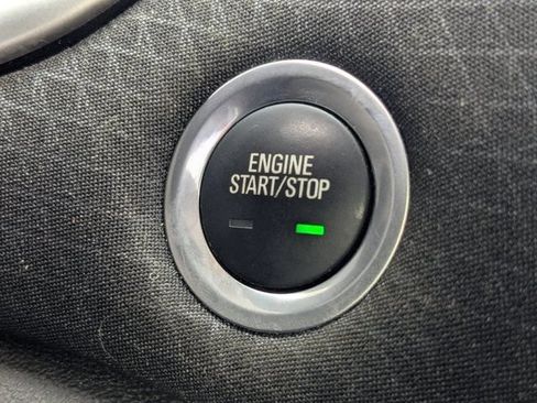 Used 2025 Chevrolet Malibu LT FWD image 23