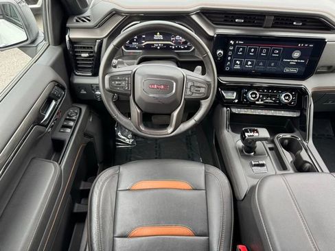 Used 2024 GMC Sierra 1500 AT4 w/ AT4 Premium Package image 18