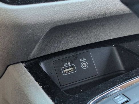 Used 2016 Kia Sedona SX FWD image 30
