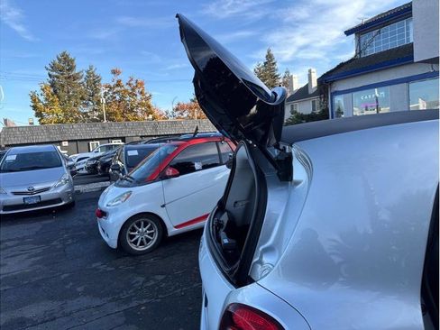 Used 2016 smart fortwo pure image 18