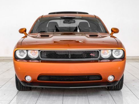 Used 2011 Dodge Challenger R/T RWD image 3