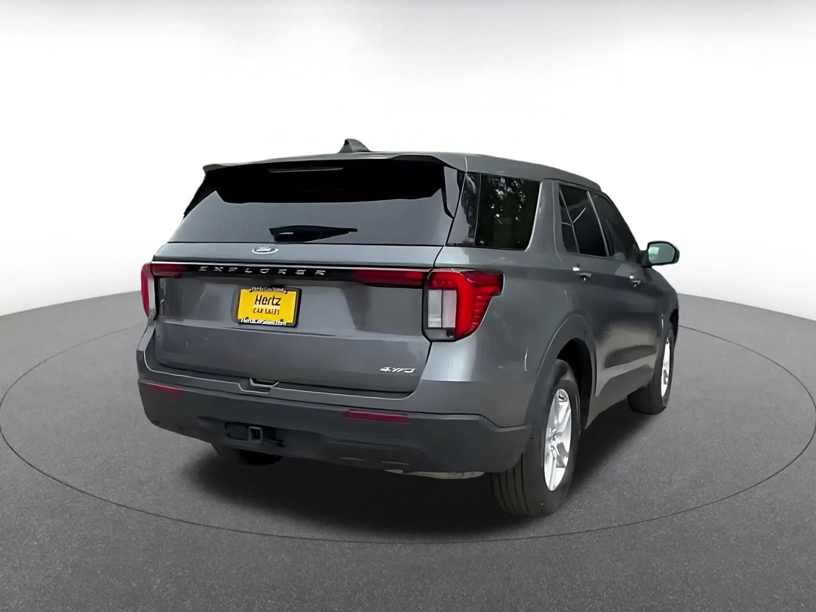 Used 2026 Ford Explorer Active AWD/4WD image 13