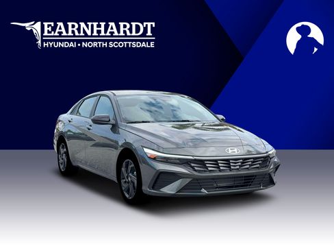New 2026 Hyundai Elantra Sport FWD image 11