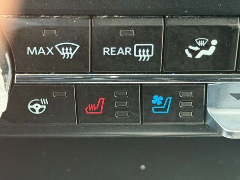 Used 2025 Ford F150 Lariat w/ Equipment Group 501A Mid AWD/4WD image 16