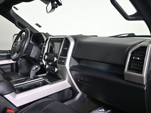 Used 2020 Ford F150 Lariat w/ Equipment Group 502A Luxury AWD/4WD image 15